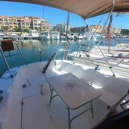 Voilier Proche Plage Parking Gratuit Sur Place *